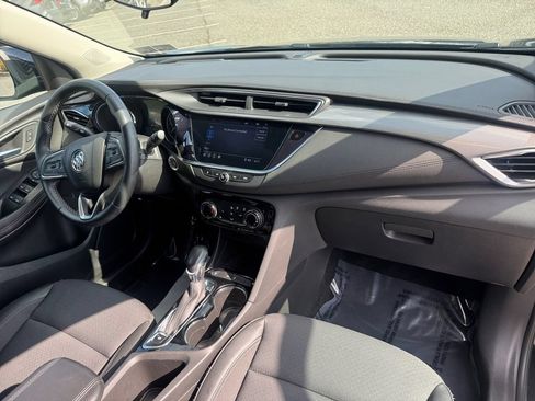 Used 2022 Buick Encore GX Preferred w/ Cold Weather Comfort Package FWD image 16