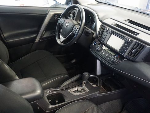 Used 2018 Toyota RAV4 XLE image 21