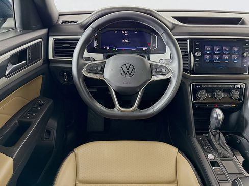 Used 2022 Volkswagen Atlas Cross Sport SE image 24