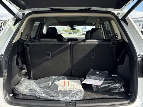 New 2026 Volkswagen Atlas SE FWD image 11