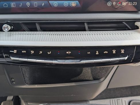 Used 2025 Cadillac Optiq Sport 1 w/ LPO, Floor Liner Package AWD/4WD image 15