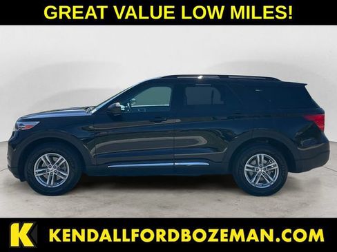 Used 2023 Ford Explorer XLT w/ Class IV Trailer Tow Package AWD/4WD image 2