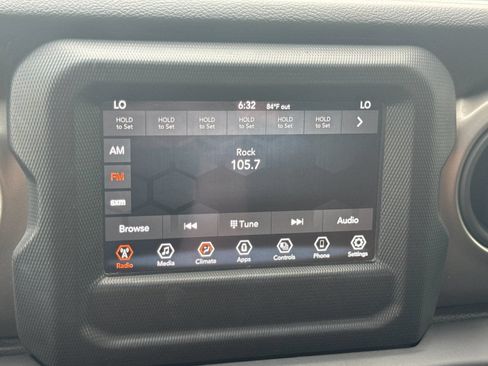 Used 2021 Jeep Wrangler Sport AWD/4WD image 12