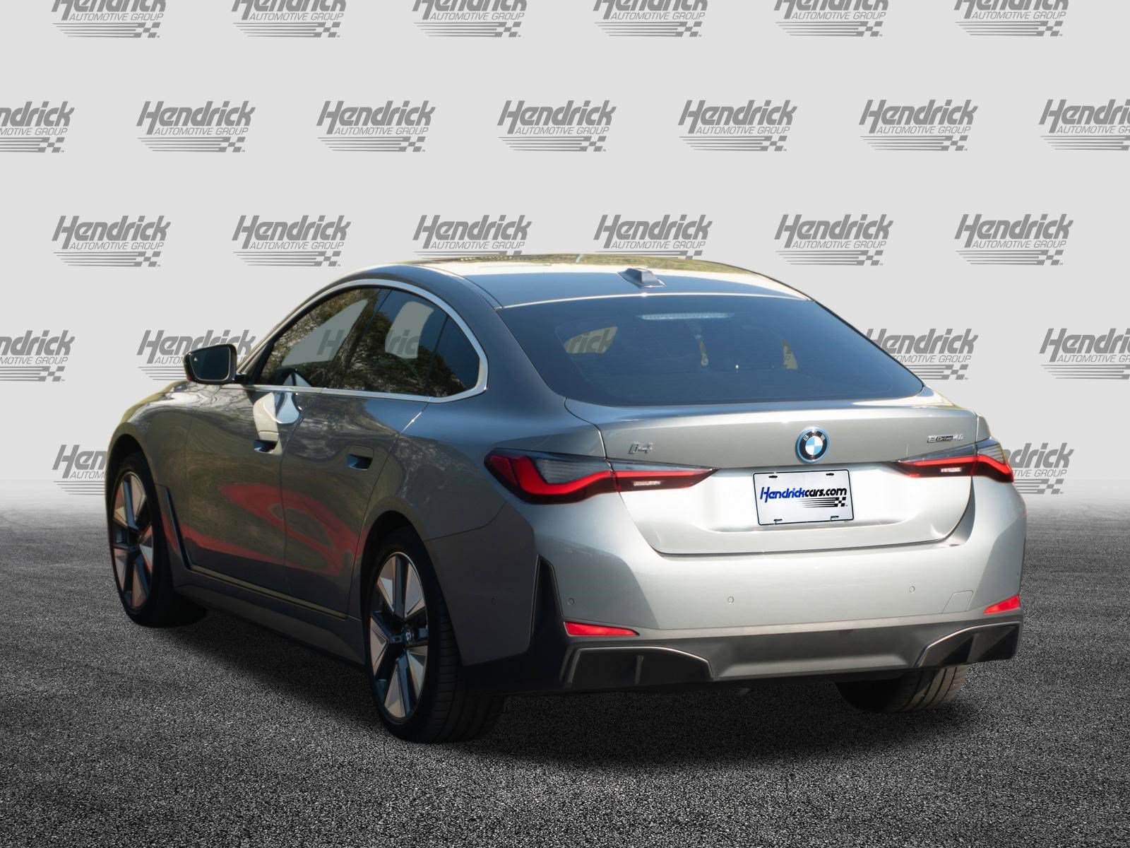 Used 2024 BMW i4 eDrive40 w/ Premium Package RWD image 9