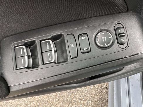 Used 2023 Honda Civic Sport image 9
