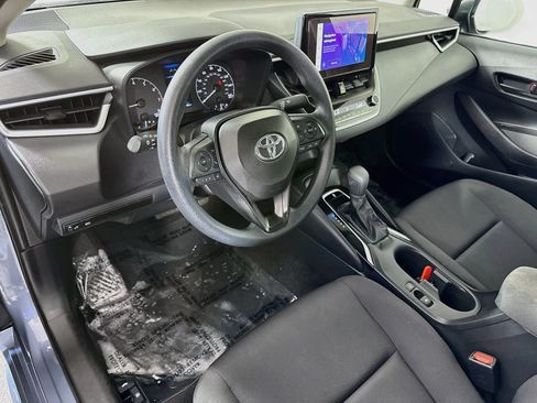 Used 2024 Toyota Corolla LE w/ LE Convenience Package FWD image 23