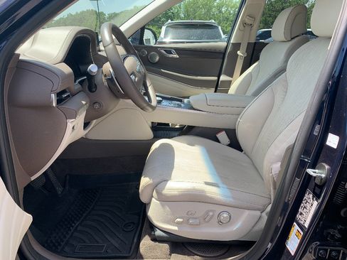 Used 2023 Genesis GV80 2.5T w/ Prestige Package AWD/4WD image 14