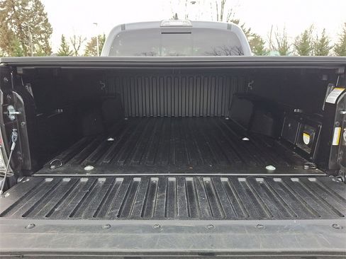 Used 2023 Toyota Tacoma Limited image 29