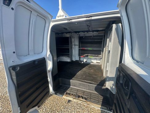 Used 2019 Chevrolet Express 2500 w/ Driver Convenience Package RWD image 19