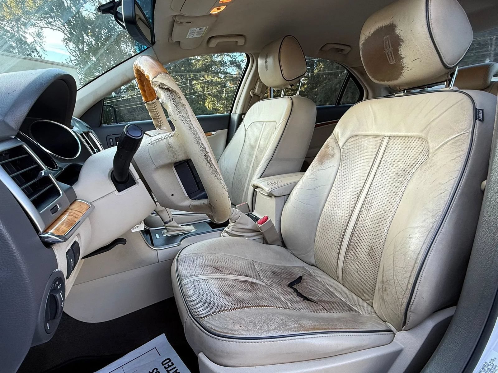 Used 2012 Lincoln MKZ FWD image 10