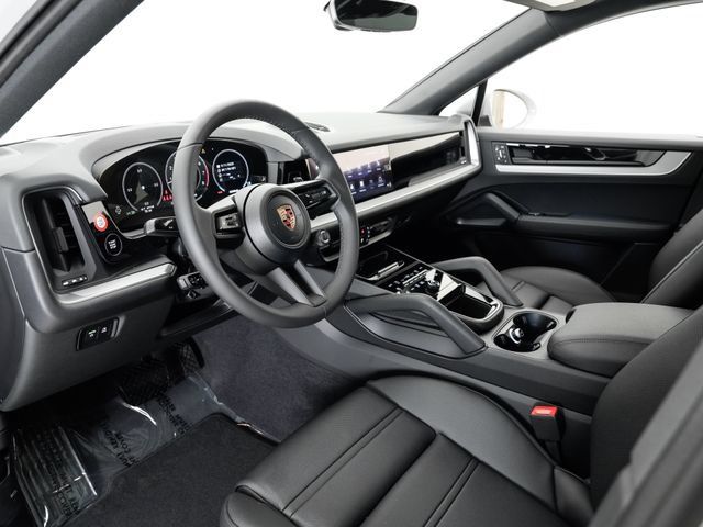 Certified 2026 Porsche Cayenne Coupe AWD/4WD image 3