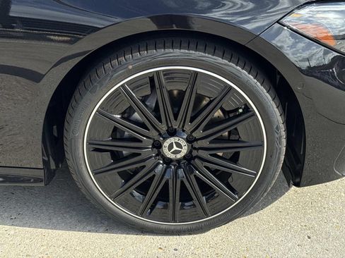 New 2026 Mercedes-Benz CLE 300 4MATIC Coupe image 3
