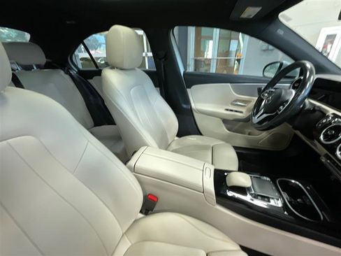 Used 2020 Mercedes-Benz A 220 4MATIC image 29
