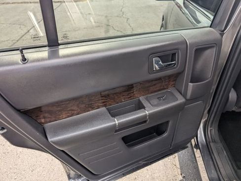 Used 2018 Ford Flex Limited image 10