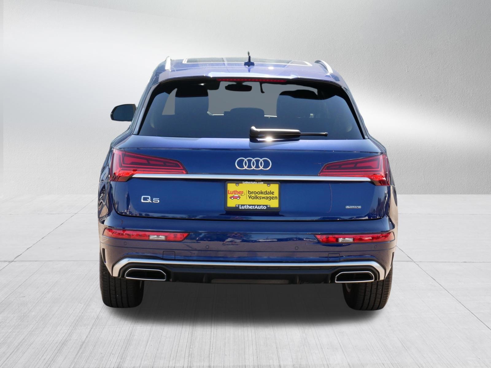 Used 2023 Audi Q5 2.0T Premium w/ Convenience Package AWD/4WD image 6