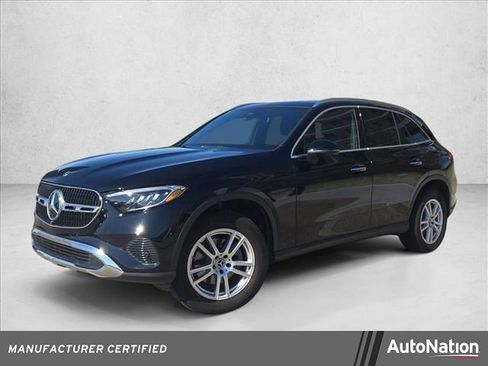 Certified 2025 Mercedes-Benz GLC 300 image 1