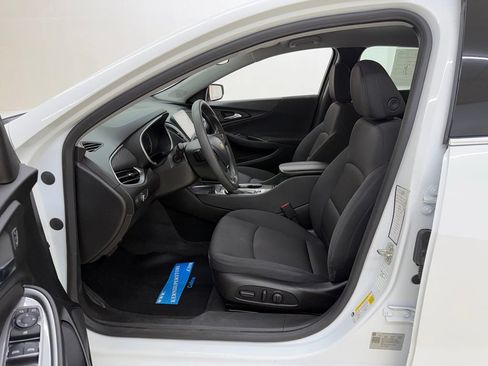 Used 2024 Chevrolet Malibu LT FWD image 17