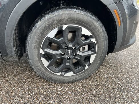 Certified 2024 Kia Sorento S image 10