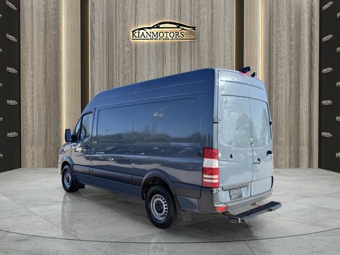 Used 2018 Mercedes-Benz Sprinter 2500 image 8