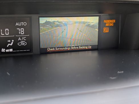 Used 2015 Subaru Forester 2.5i Touring w/ Eyesight & Navigation System image 12