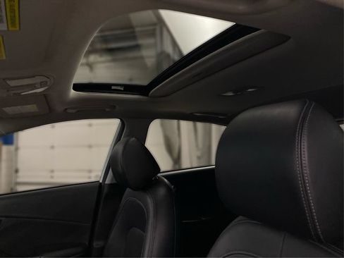 Used 2018 Hyundai Kona Limited AWD/4WD image 27
