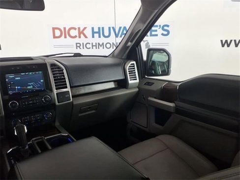 Used 2015 Ford F150 Lariat image 22