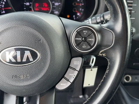 Used 2018 Kia Soul + image 20