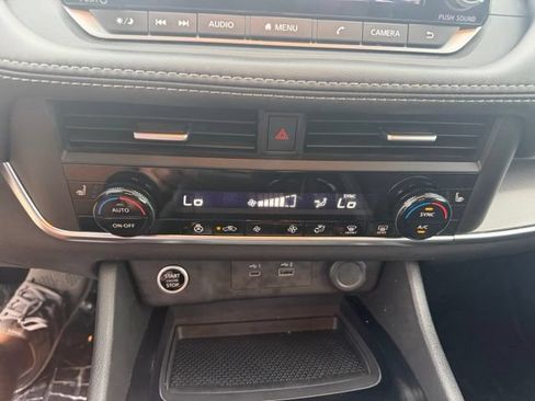 Used 2023 Nissan Rogue SV w/ SV Premium B Package AWD/4WD image 25