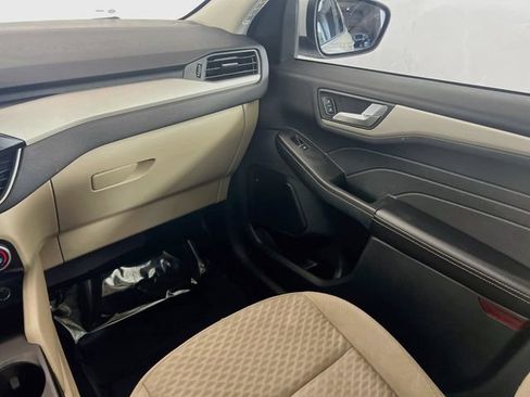 Used 2021 Ford Escape SE FWD image 23