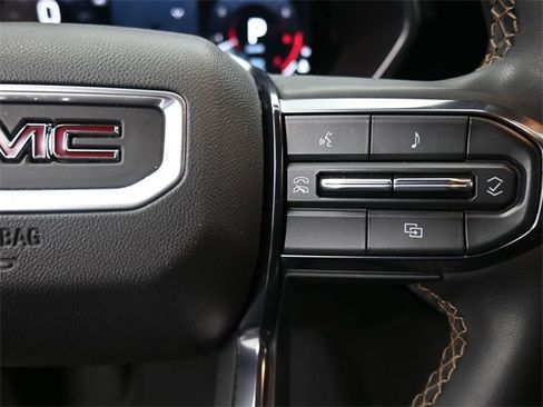 Used 2024 GMC Canyon AT4 w/ Technology Package image 23