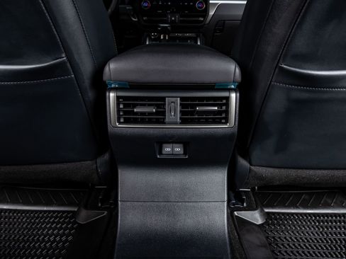 Used 2025 Lexus GX 550 image 33