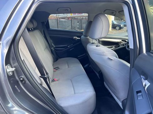 Used 2010 Toyota Matrix image 10