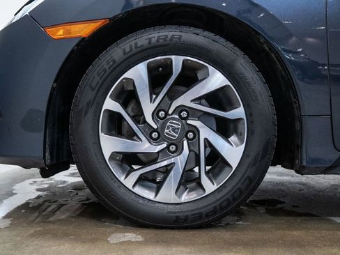 Used 2016 Honda Civic EX image 8