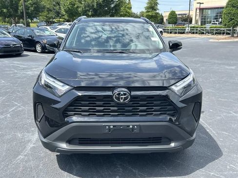 Used 2025 Toyota RAV4 XLE AWD/4WD image 9