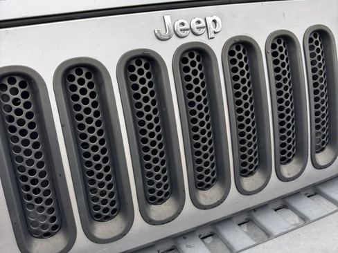 Used 2014 Jeep Wrangler Sport w/ Quick Order Package 24S AWD/4WD image 37