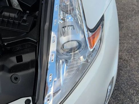 Used 2016 Nissan 370Z Touring Sport RWD image 15