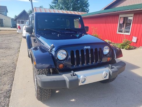 Used 2013 Jeep Wrangler Unlimited Sahara w/ Connectivity Group image 2