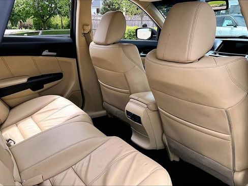 Used 2010 Honda Crosstour EX-L image 27