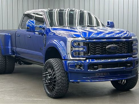 Used 2026 Ford F450 Platinum w/ Platinum Plus Package image 7