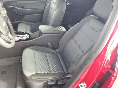 New 2026 Chevrolet Trax LT image 12