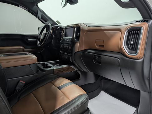 Used 2019 Chevrolet Silverado 1500 High Country image 14