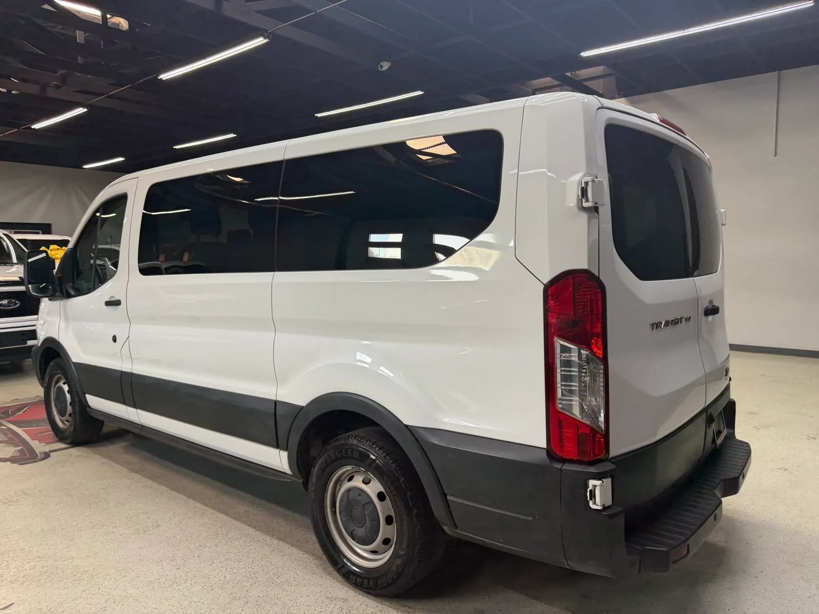 Used 2018 Ford Transit 150 XL RWD image 15