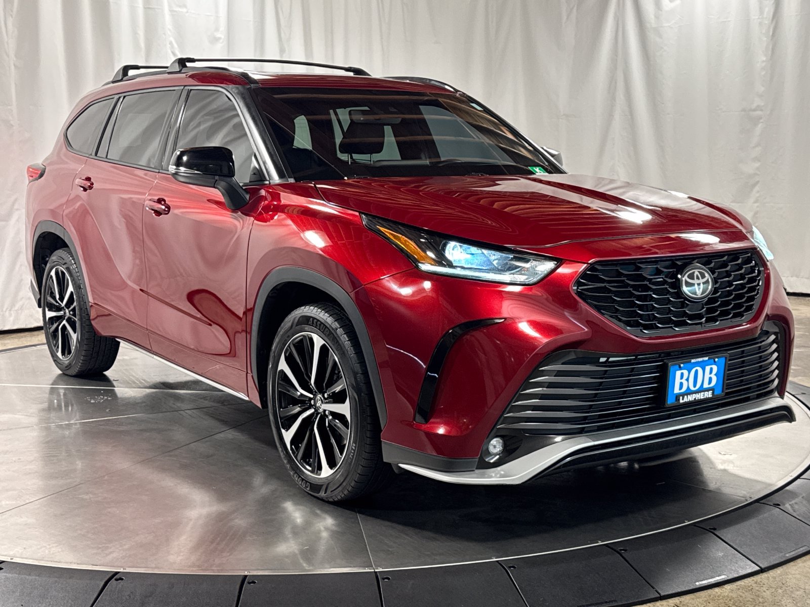 Used 2021 Toyota Highlander XSE AWD/4WD image 7