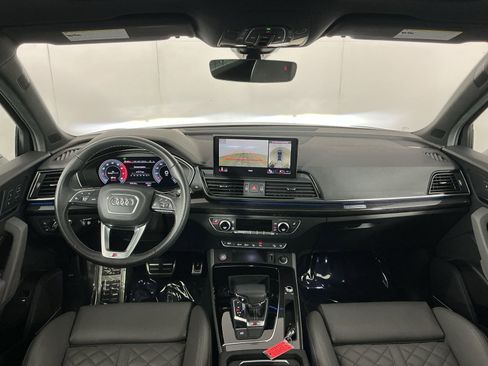 Used 2023 Audi SQ5 Prestige w/ Prestige Package image 12