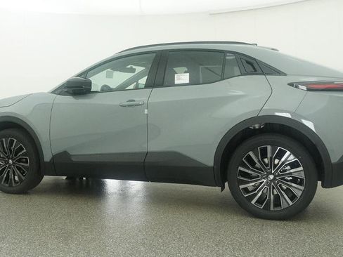 New 2026 Toyota C-HR AWD/4WD image 8