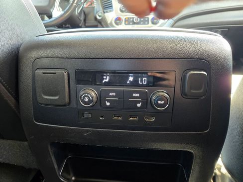 Used 2019 GMC Yukon SLT w/ Graphite Performance Edition image 21