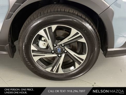 Used 2024 Subaru Crosstrek 2.0i Premium AWD/4WD image 10