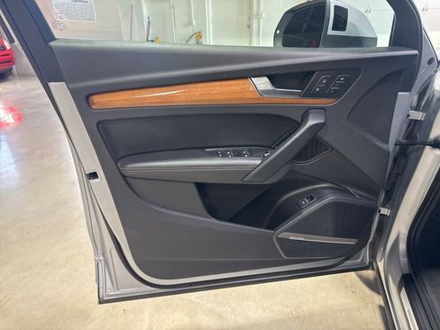 Used 2021 Audi Q5 2.0T Premium Plus w/ Premium Plus Package image 38
