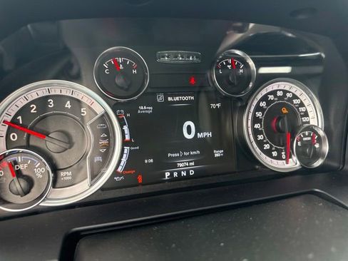 Used 2019 RAM 1500 Laramie RWD image 40