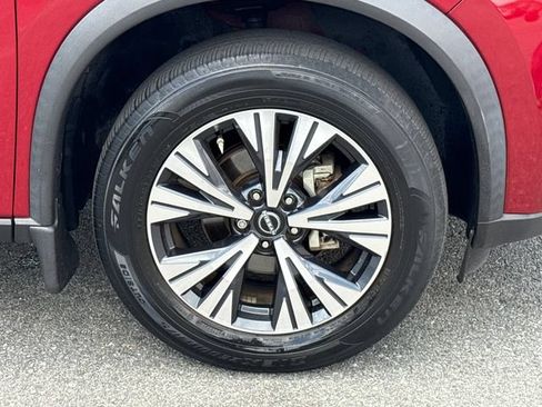 Used 2023 Nissan Rogue SV FWD image 12